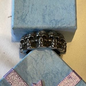 Mens Skull (Ancestors) Ring Size 10.